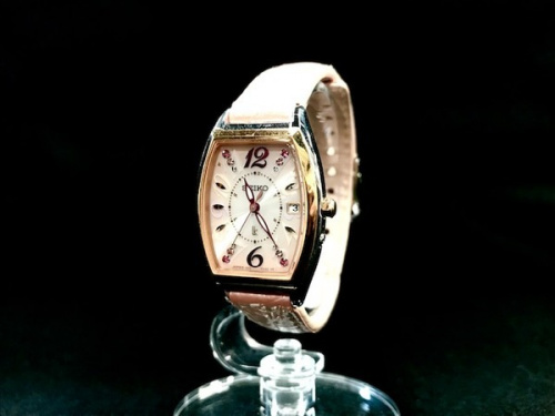 レディースファッションの腕時計