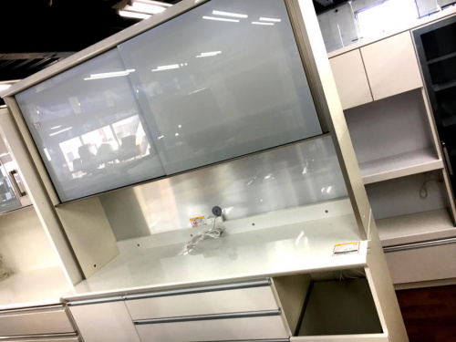 家具のカップボード・食器棚