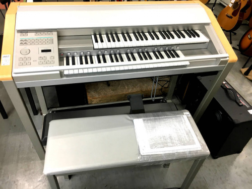 エレクトーンのYAMAHA