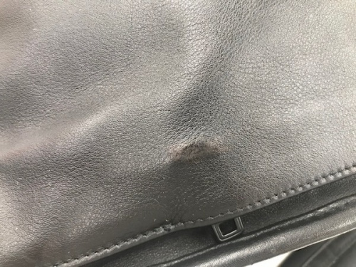 トゥミのレザーバッグ