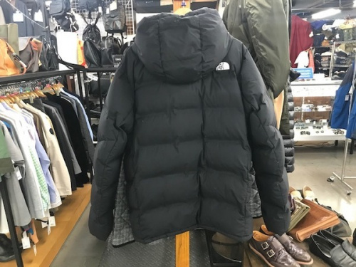 ジャケットのダウンジャケット