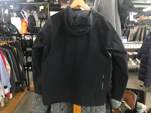 パンサージャケットのTHE NORTH FACE