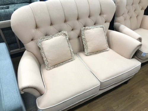 ソファのアートフォーマ