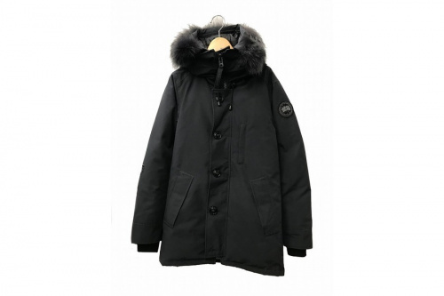 ジャケットのCANADA GOOSE