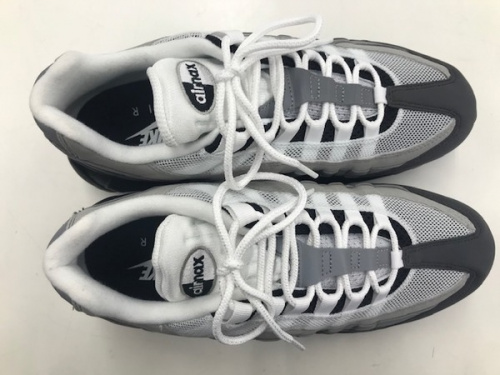 スニーカーのAIRMAX95