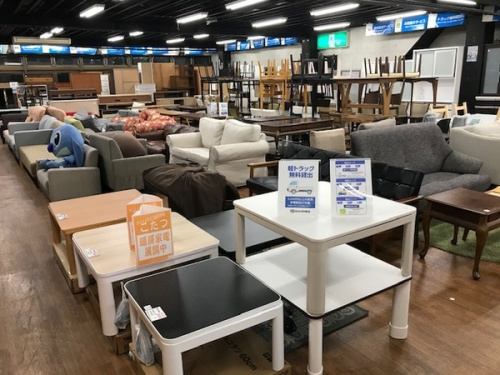 カフェテーブルの浦和 中古 家具