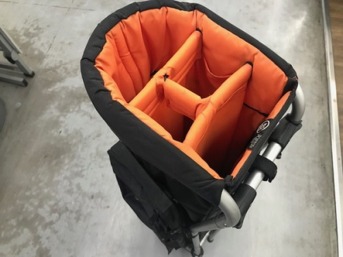 スポーツ用品のゴルフ