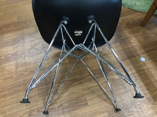 ハーマンミラーのシェルチェア