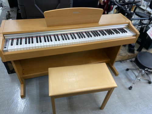 電子ピアノのYAMAHA　ヤマハ　YDP-131C