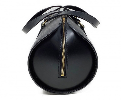 バッグのLOUIS VUITTON