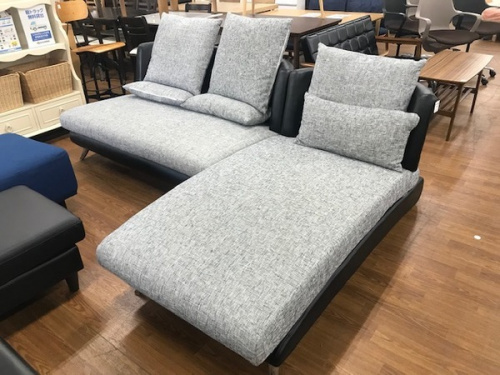 家具のソファ