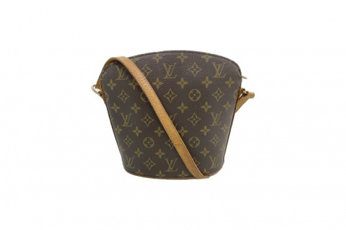 バッグのLOUIS VUITTON