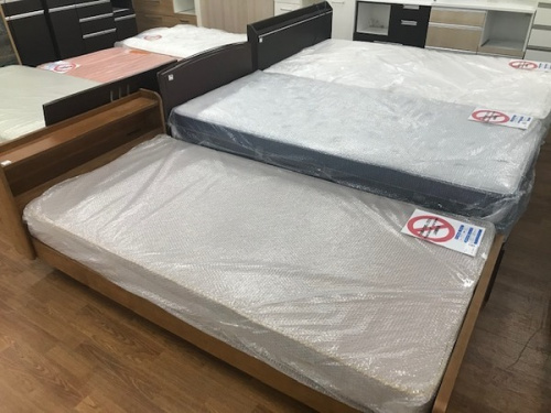 家具のベッド
