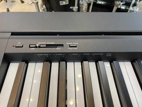 キーボードの浦和3店舗中古楽器情報