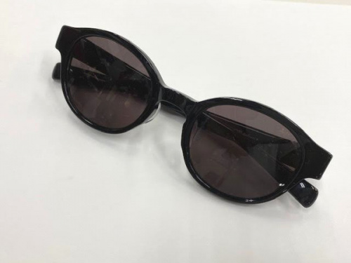 OLIVER PEOPLES