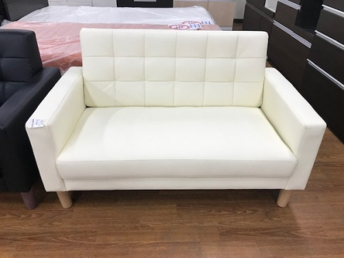 2人掛けソファーの未使用品