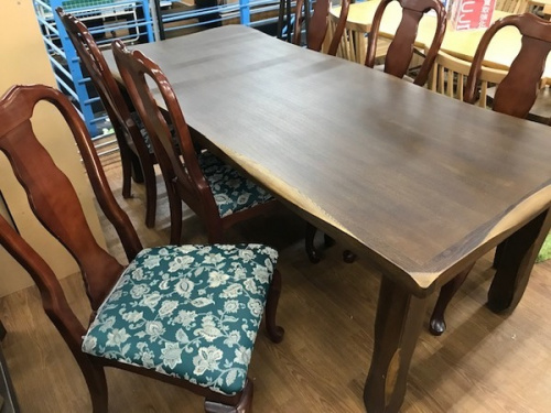 家具のダイニングセット