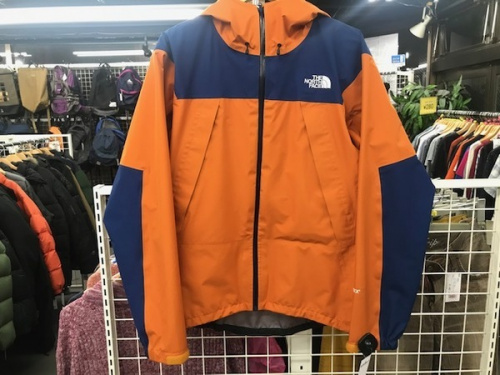 レディースファッションのジャケット