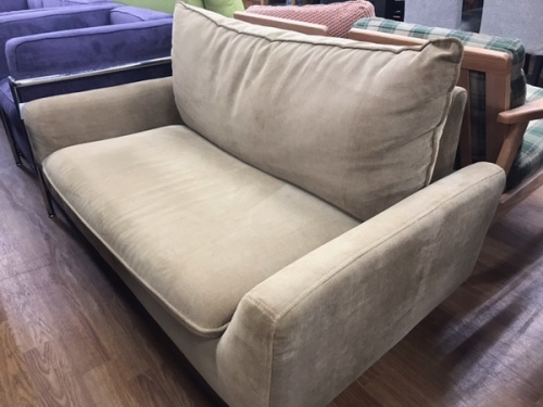 家具のソファ