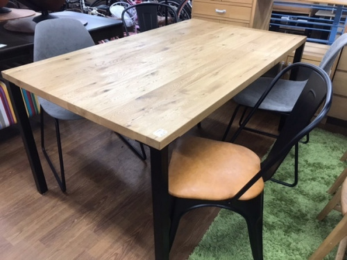家具のダイニングセット