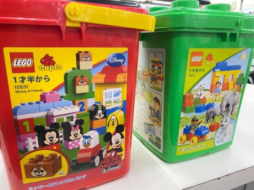 レゴブロックのレゴ