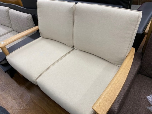 ニトリの大塚家具