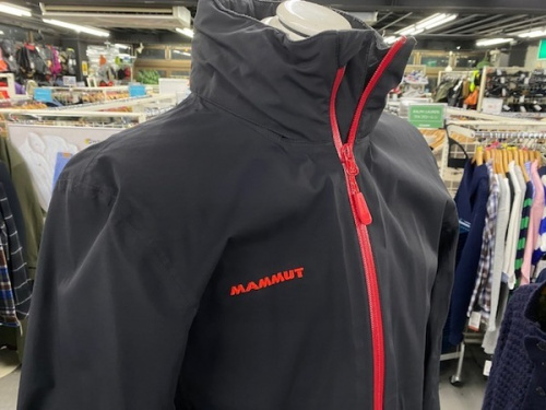 メンズファッションのMAMMUT
