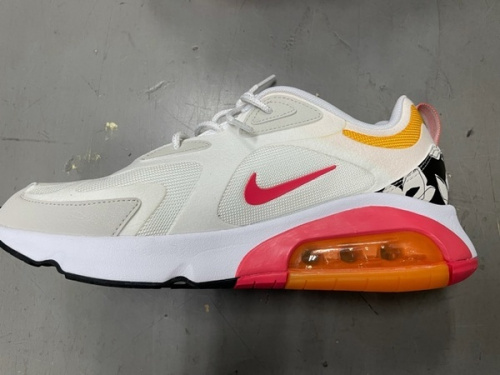 NIKEのナイキ