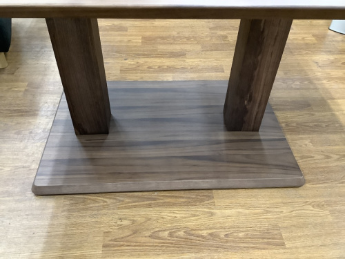 KOSUGAの中古家具