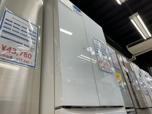 冷蔵庫の大型冷蔵庫