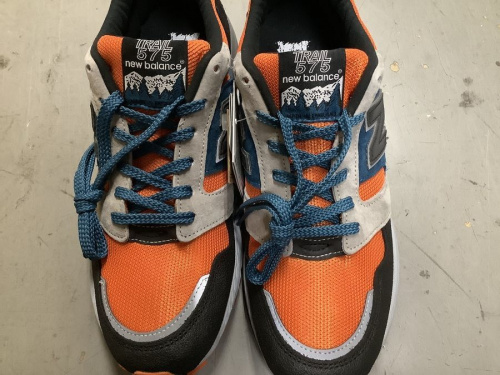 スニーカーのNEW BALANCE
