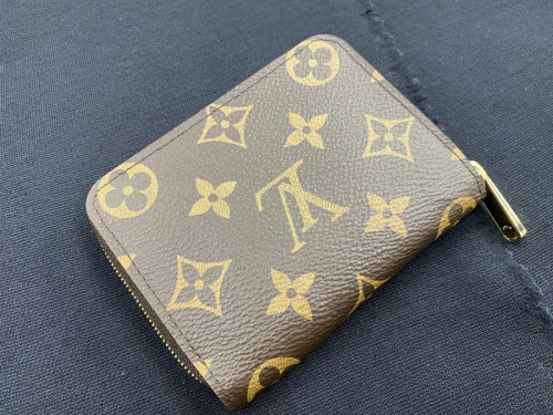 ブランド・ラグジュアリーのLOUIS VUITTON