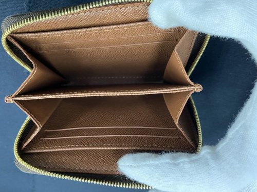 LOUIS VUITTONのアクセサリー