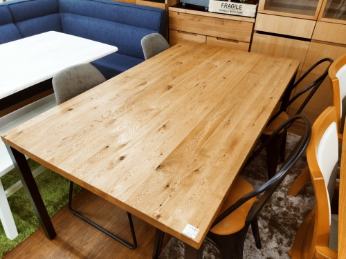 家具のダイニングセット