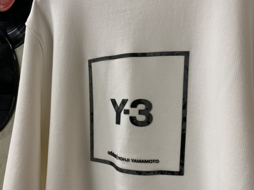 アディダスのY-3