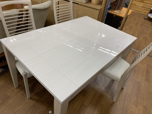 家具のダイニングセット