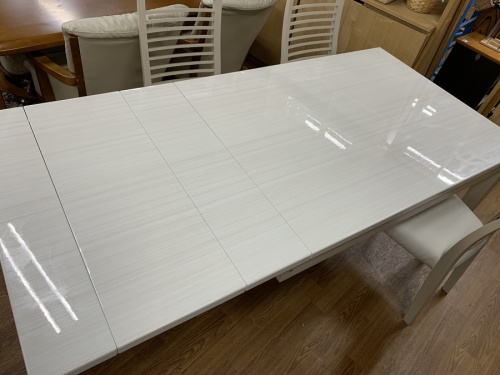 ダイニングセットのシギヤマ家具