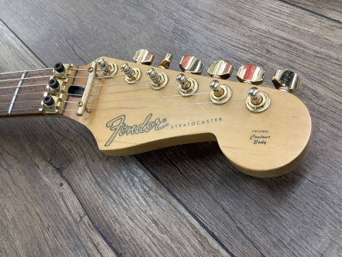 FENDERのフェンダー