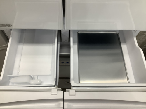 大型冷蔵庫のMITSUBISHI