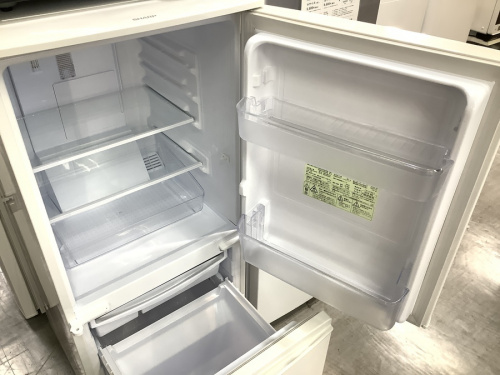 冷蔵庫の2ドア冷蔵庫