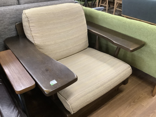 家具のソファ