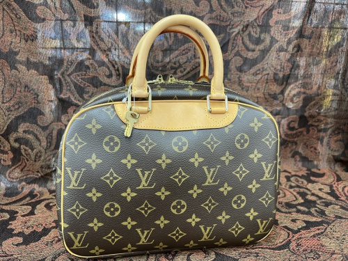 ルイヴィトンのCHANEL