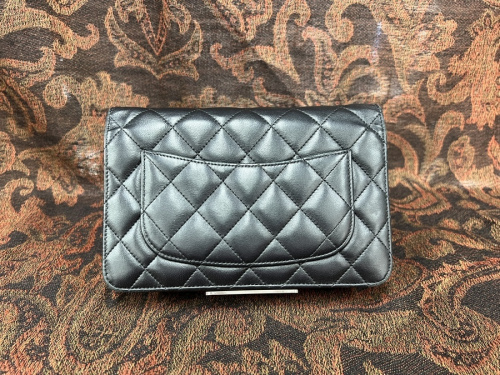 ルイヴィトンのCHANEL