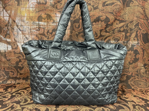 ルイヴィトンのCHANEL