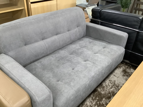 家具のソファ