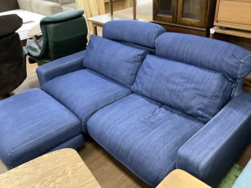 家具のソファ
