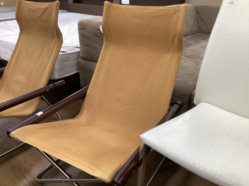 家具のラウンジチェアー