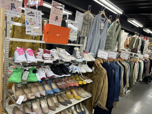 冬物最大半額の春物衣類　買取