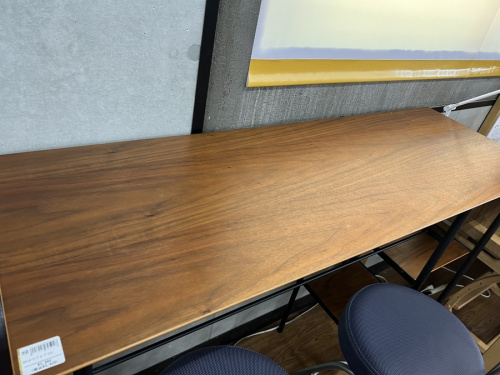 中古家具のカウンターテーブル