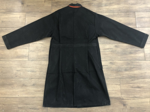 春コートのUNIVASAL OVERALL